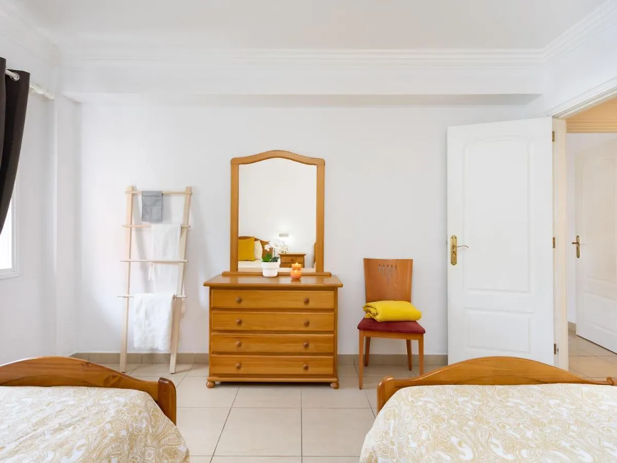 Live Los Cristianos Los Playeros Close To The Beach Arona  Spain