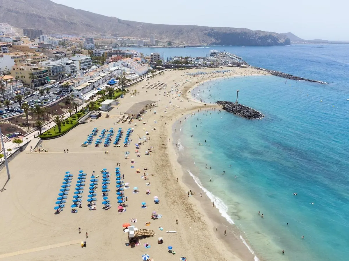 Live Los Cristianos Los Playeros Close To The Beach Arona